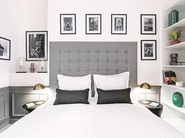 Chambre double suite – literie premium