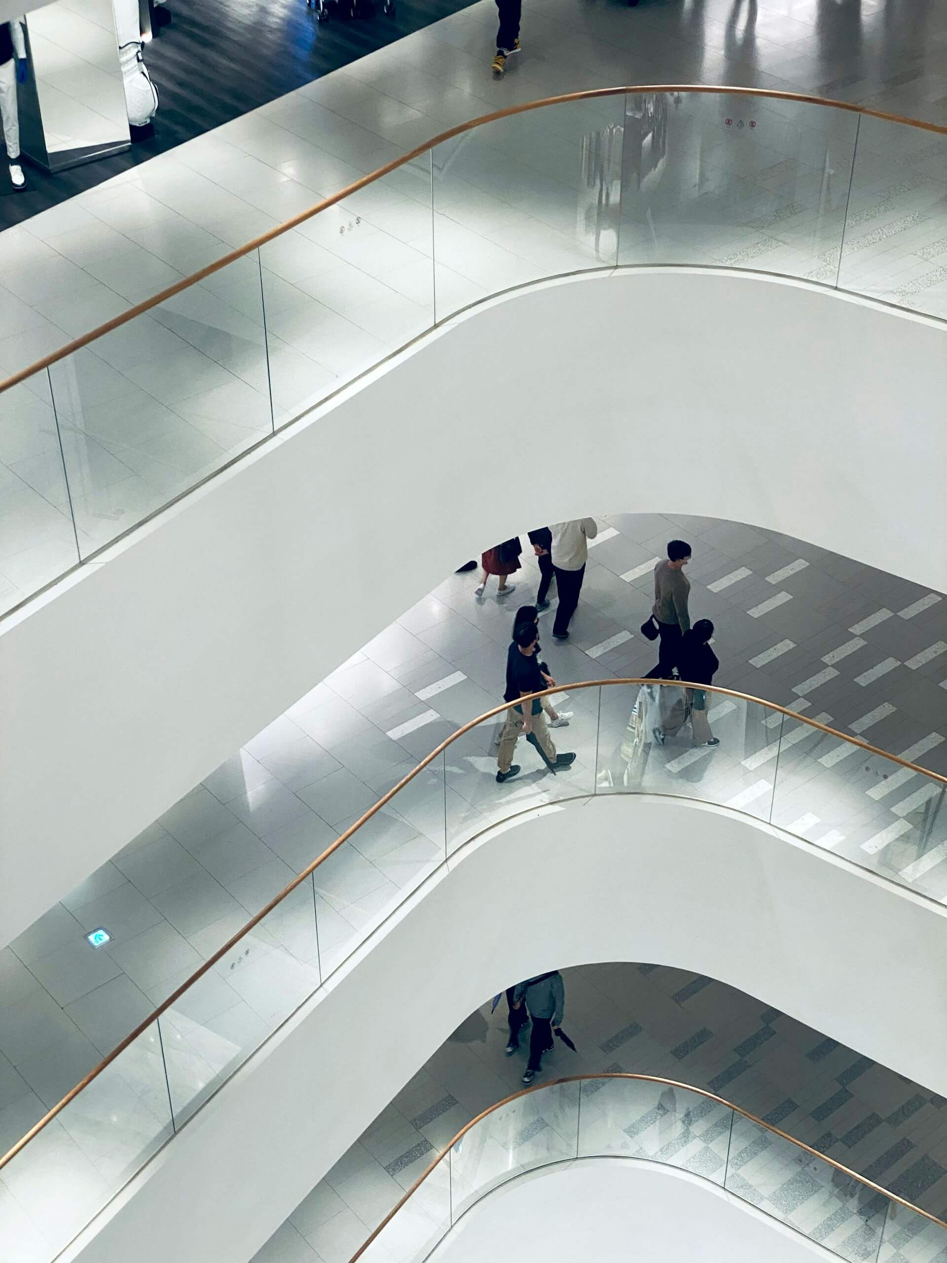 Vue depuis une fenêtre sur un quartier Parisien prime – emplacement stratégique